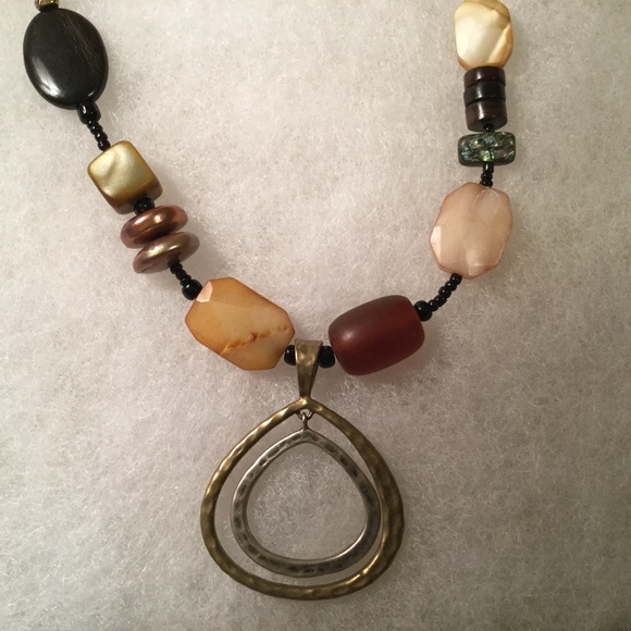 Silpada multi stone necklace - Picture 2 of 3